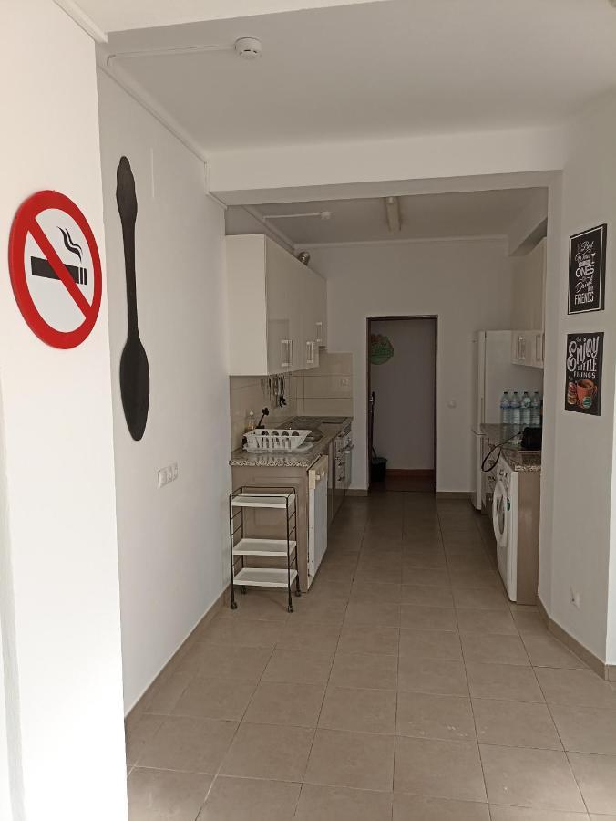 Hostel Vilarade Portimao Exterior photo